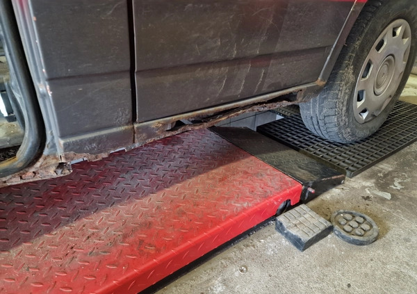 Volkswagen Multivan cena 4000 przebieg: 500000, rok produkcji 1993 z Bydgoszcz małe 154